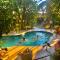 Costa Rica Backpackers
