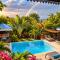 Gite et bungalow La Tortue Bleue Piscine & Malendure