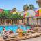 Viajero Huacachina Hostel