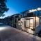 Dreamy houseboat by the sea with terrace and hot tub