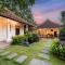5 Bedroom Villa Etnik in Seminyak with Big Garden and Private Pool