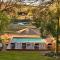 Zazu Private Bush Lodge