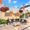 Chalet con jardín y piscina Madrid Warner