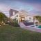 Modern Villa close to Costabella beach