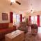 Casa Blanca Inn and Suites