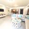 Chic Beach Apartment - 3 min to the Beach