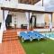 MOANA SURF HOUSE