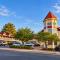 Silverton Inn & Suites