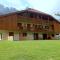 Lovely Chalet in Pozza di Fassa with Garden