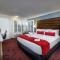 Desert Palms Hotel & Suites Anaheim Resort - Standard Queen Room