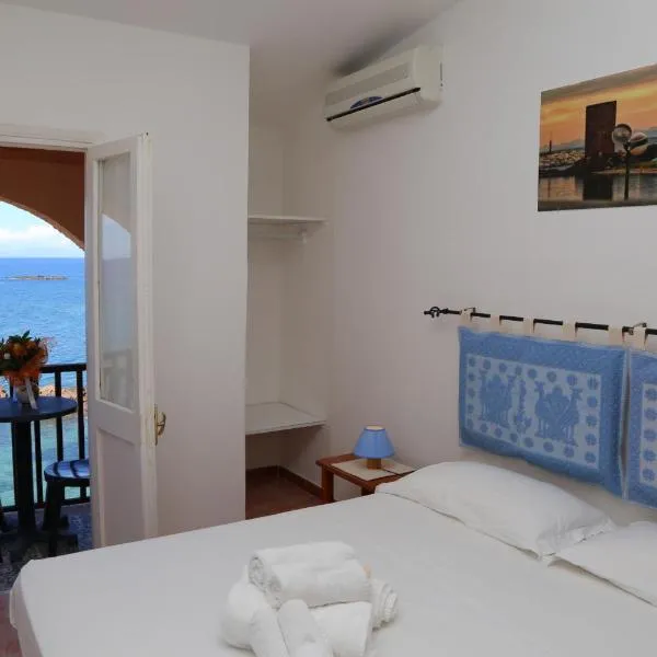 Antica Pensione Pinna, hotel v destinaci Castelsardo