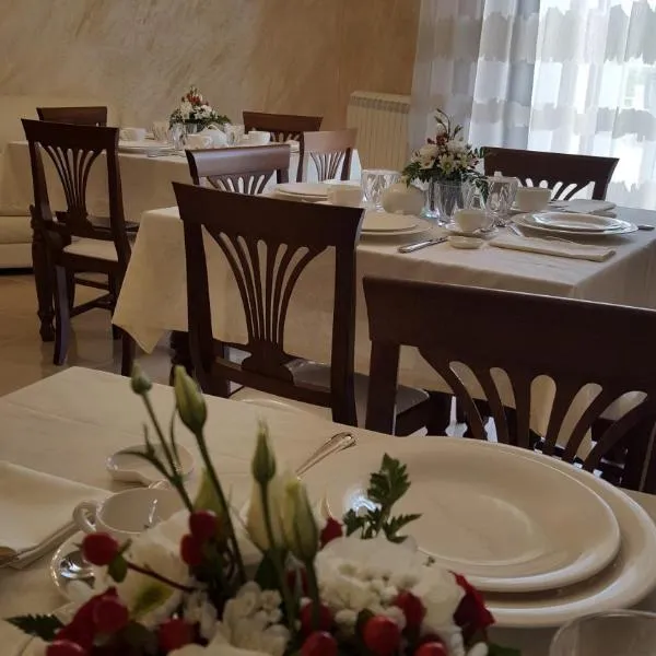 Daphnae House, hotel Palma di Montechiaróban