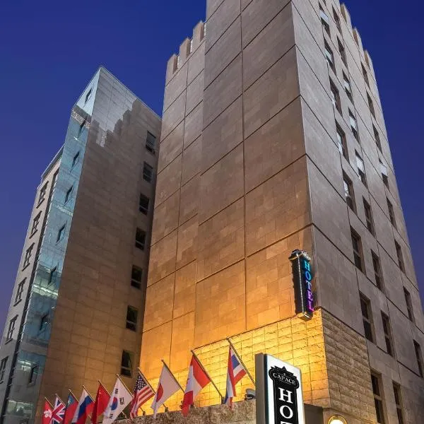 Capace Hotel Gangnam, hotel u gradu Sŏwŏn-dong