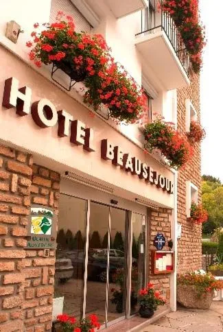 Hôtel Beauséjour, hotel v destinácii Chaudes-Aigues