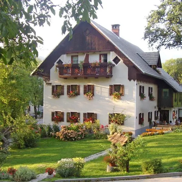 Farm Pri Flandru, hotel v destinaci Cerkno