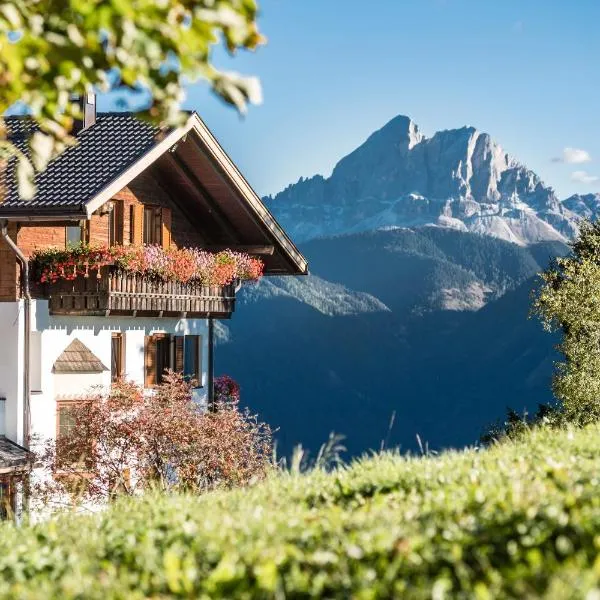 Herol - my mountain retreat, hotel v destinaci Luson