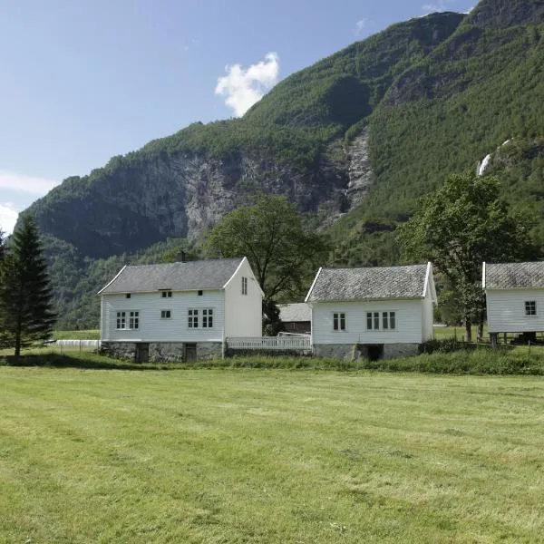 Brekke Gard Hostel, hotelli Flåmissa