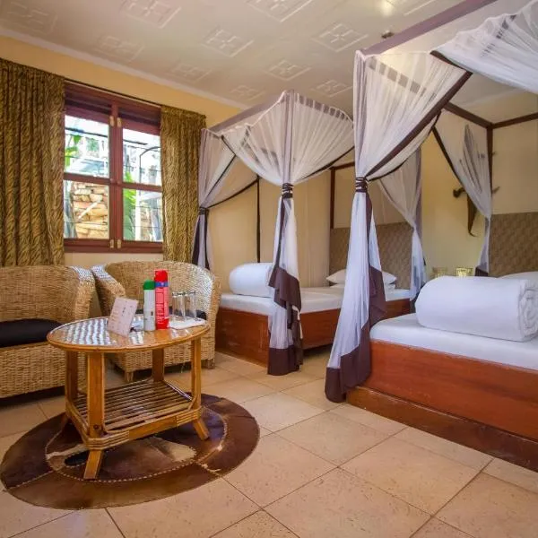 2 Friends Guest House, отель в городе Джинджа