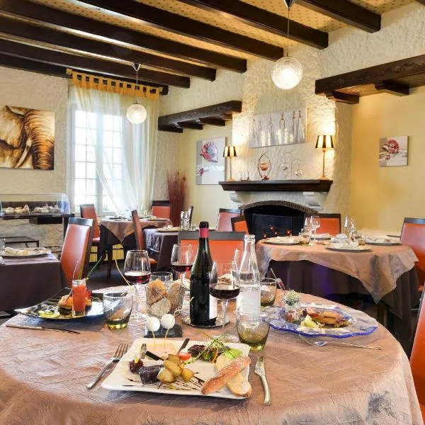 Logis Hôtels Restaurant Le Dauphin, ξενοδοχείο σε Salbris