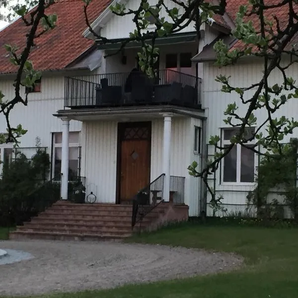 Ekeby i Bro, hotel in Bro