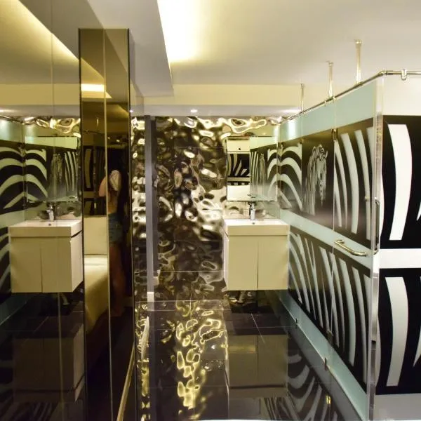 Double Five, hotel in Bangkok