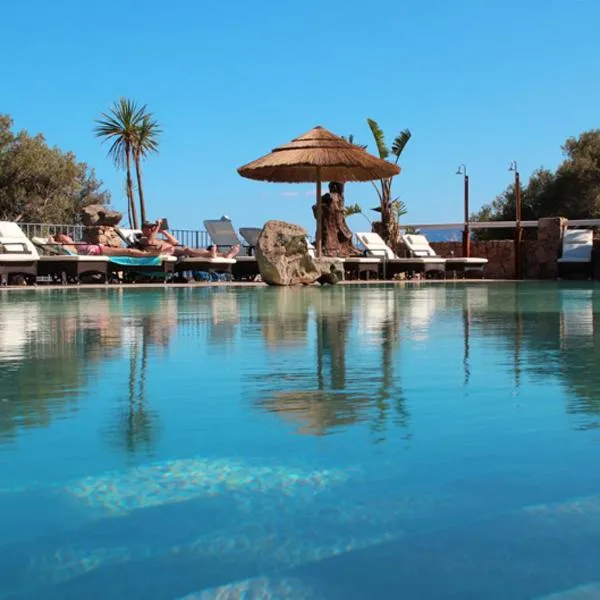 I Ginepri Hotel、カーラゴノネのホテル