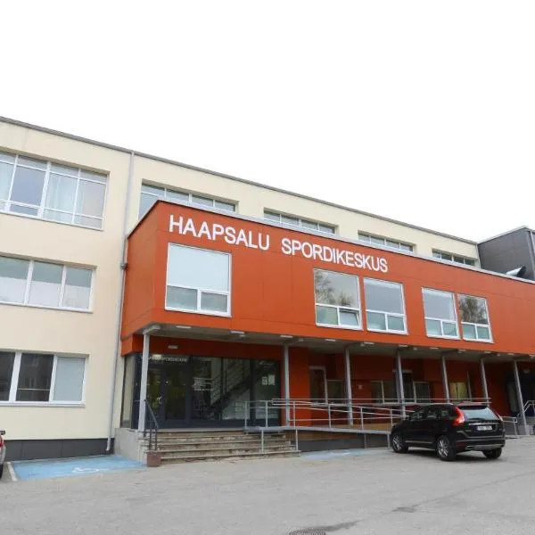 Einbi에 위치한 호텔 Sports Centre Haapsalu