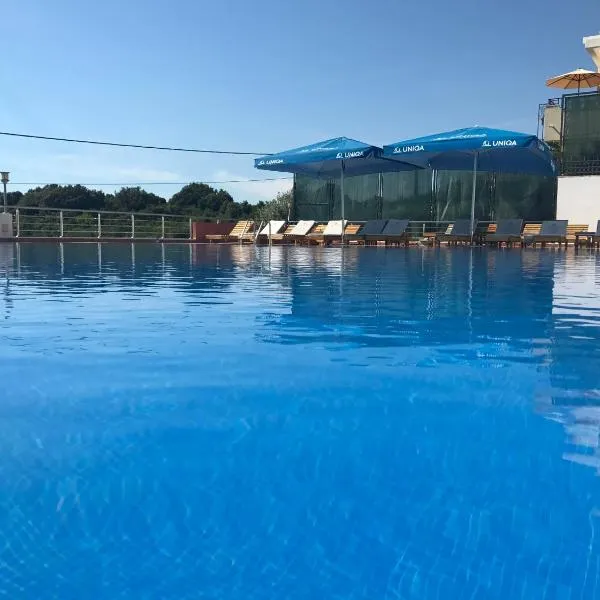 Apartments De Lara, hotel v destinaci Utjeha