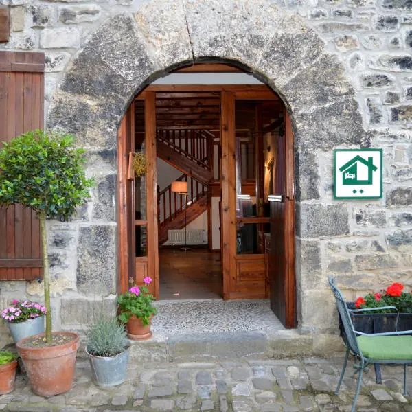 Tetxe B&B Roncal, hotel v destinaci Roncal