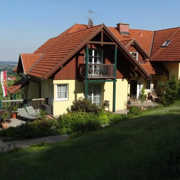 Pension Dreiländerblick, hotel v destinaci Bad Gleichenberg