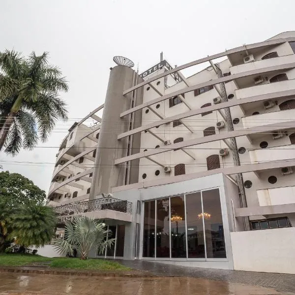 Piloes Palace Hotel, hotel in Mineiros