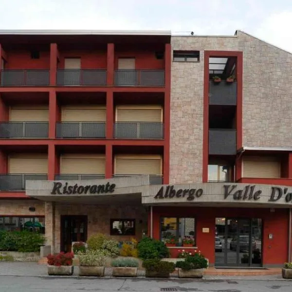 Albergo Valle d'Oro, hotel in Albino