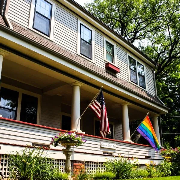 Brown Street Inn Bed and Breakfast, hotel v destinácii Iowa City