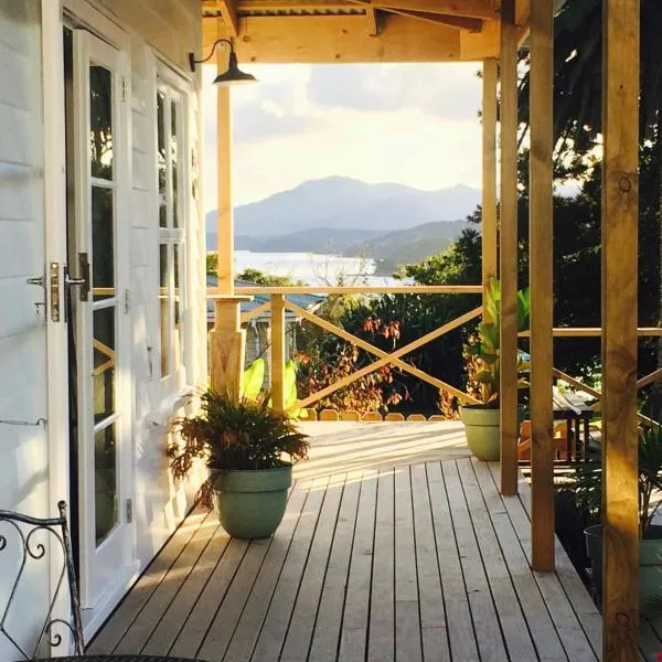 Marriners Luxury Guesthouse, hotel v destinaci Rawene