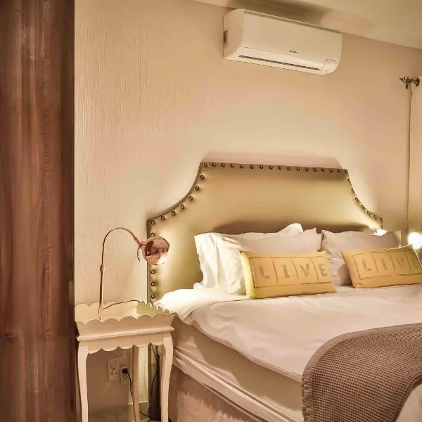 Accommodation at Vans No Loadshedding, hotel in Centurion