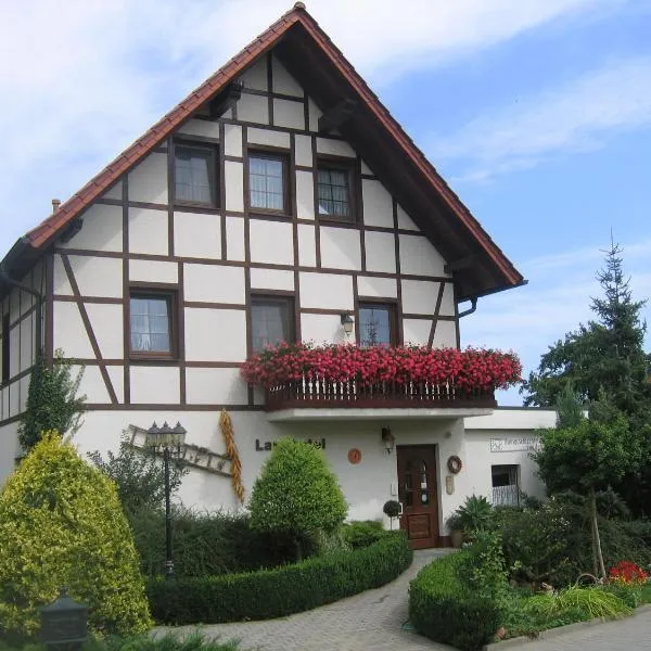 Landhotel Biberburg, hotel in Schönborn