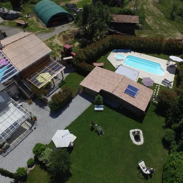 Chambres d'hôtes La Dorgisane – hotel w mieście Venterol