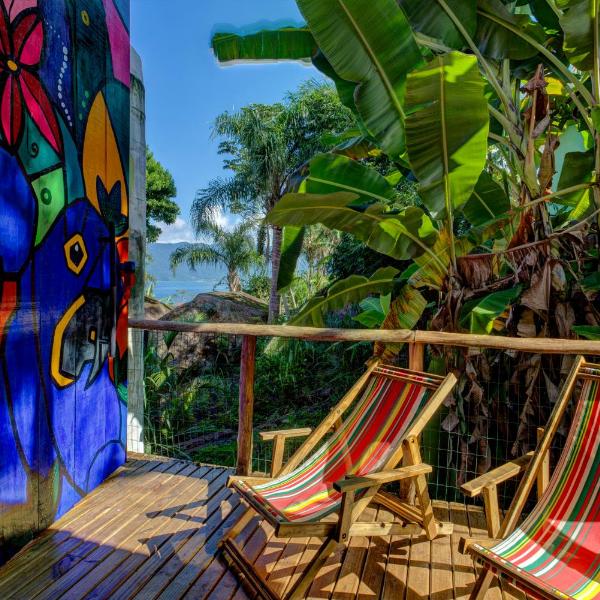 Sea View Colorful House