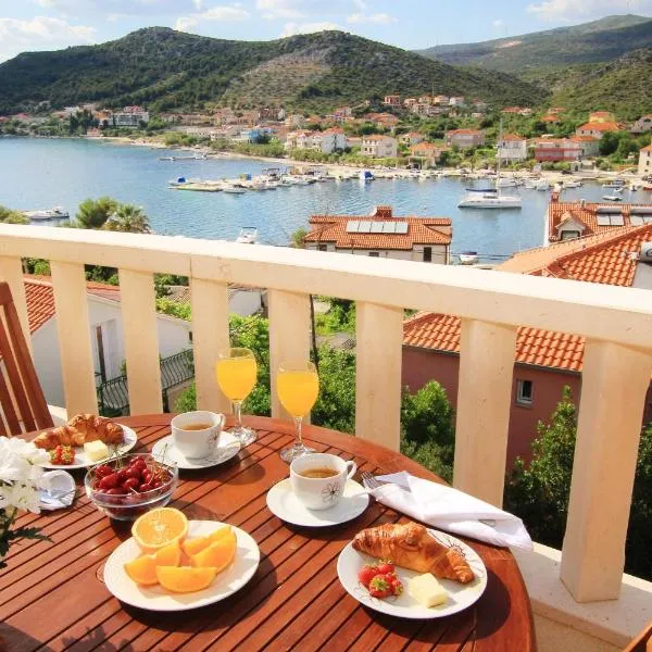 Villa Vrbat, hotel en Seget Vranjica