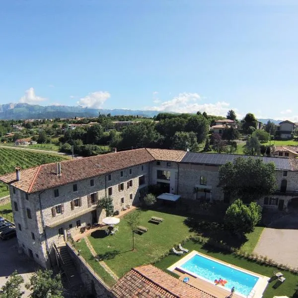 Agriturismo Borgo Floreani: Vendoglio'da bir otel