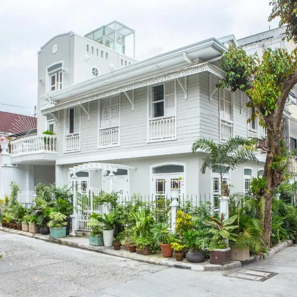 Charming La Casita Mercedes, 5Br and 5TB for Family and Friends Staycation- Read Listing Info, hotel v destinaci Manila