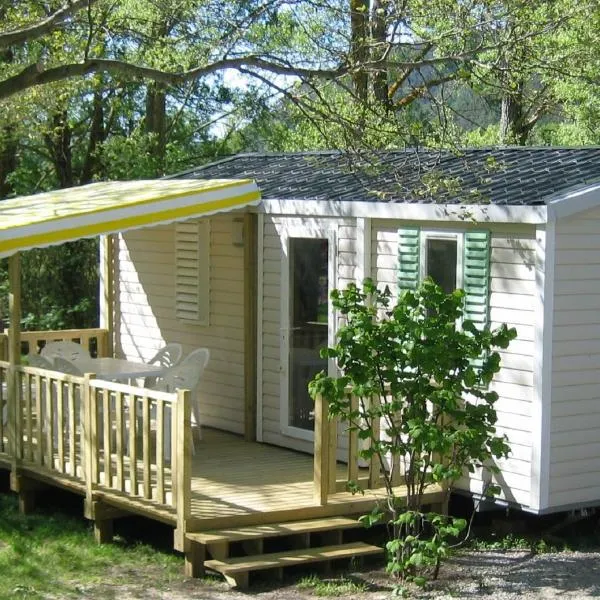 Le mobilhome Chez Camille, hotel v destinaci Veynes