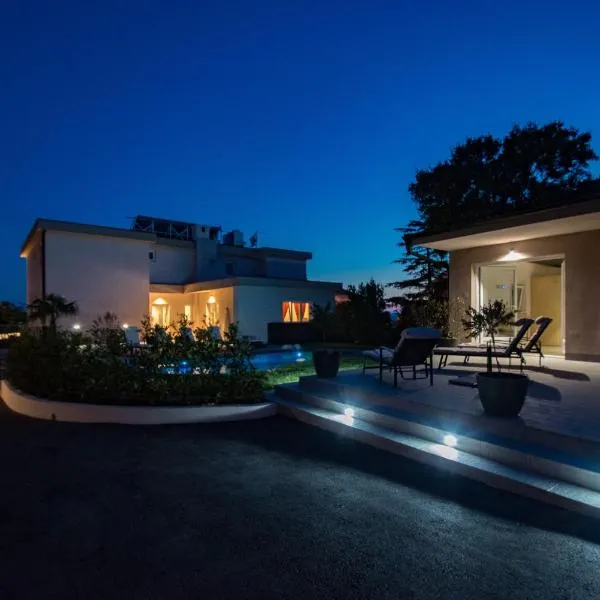 Apartments Bego Spa & Wellness, hotel v destinaci Crikvenica
