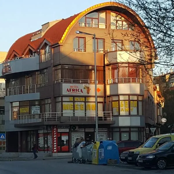 Hotel Africa: Meriçler şehrinde bir otel