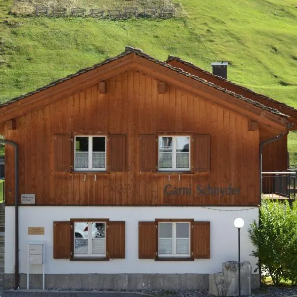 Schnider Bed&Breakfast und Café, hôtel à Vals