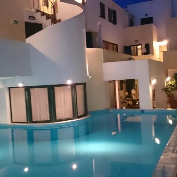 9 Muses, hotel u Elafonisosu