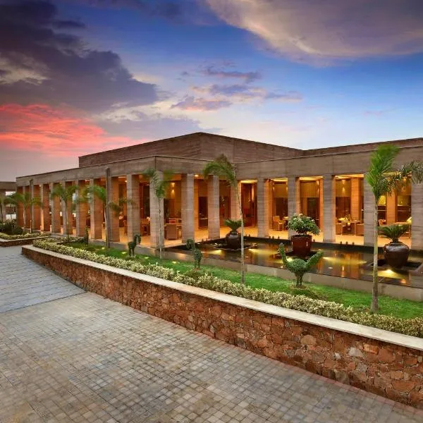 The Lalit Mangar, hotel v destinaci Faridabad