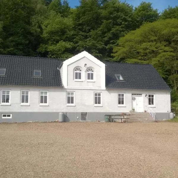 Moselundgaard B/B og Hestehotel, hotel v destinaci Engesvang