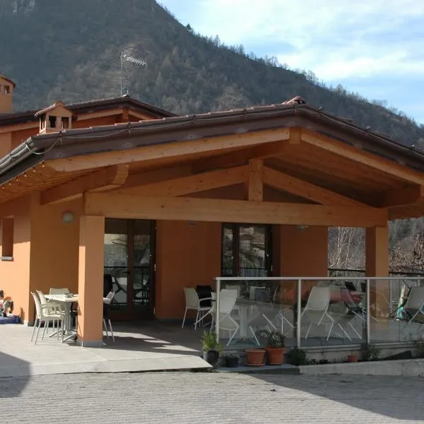 Camping Camplani, ξενοδοχείο σε Zone