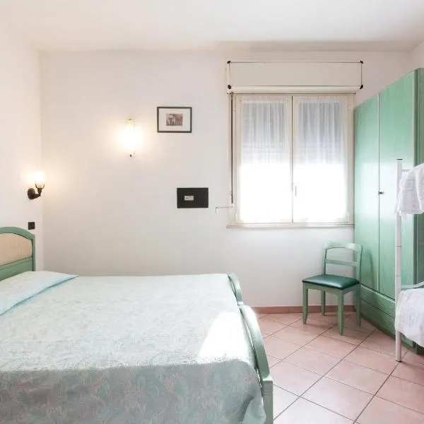 Albergo Cenni, hotel u gradu Lido di Dante